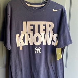 Nike 2012 NY Yankees Derek Jeter T-shirt in Mens Size Large.